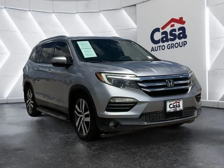 2016 Honda Pilot Elite photo 1