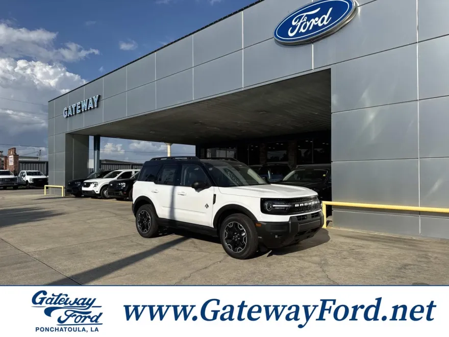 2025 Ford Bronco Sport Outer Banks photo 1