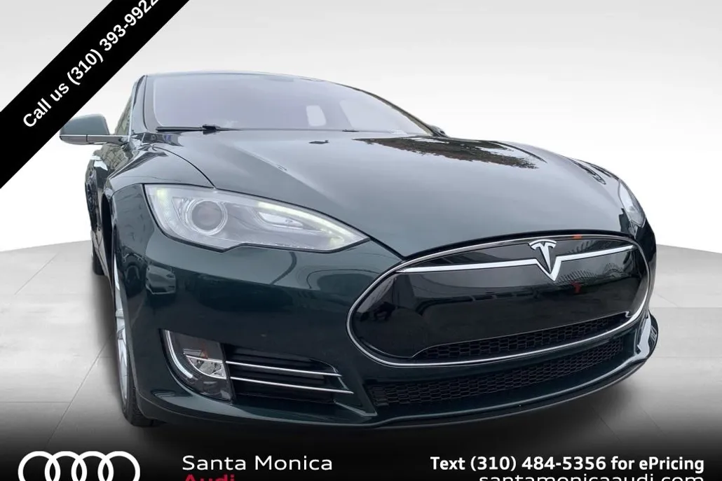 2014 Tesla Model S photo 1