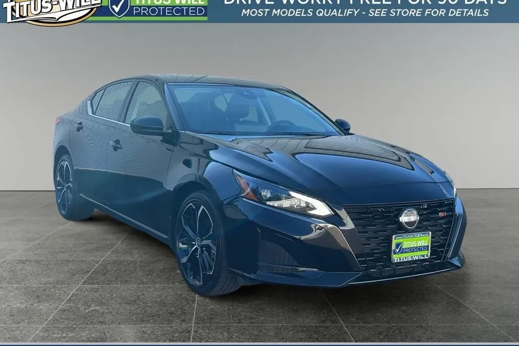 2024 Nissan Altima 2.5 SR photo 1