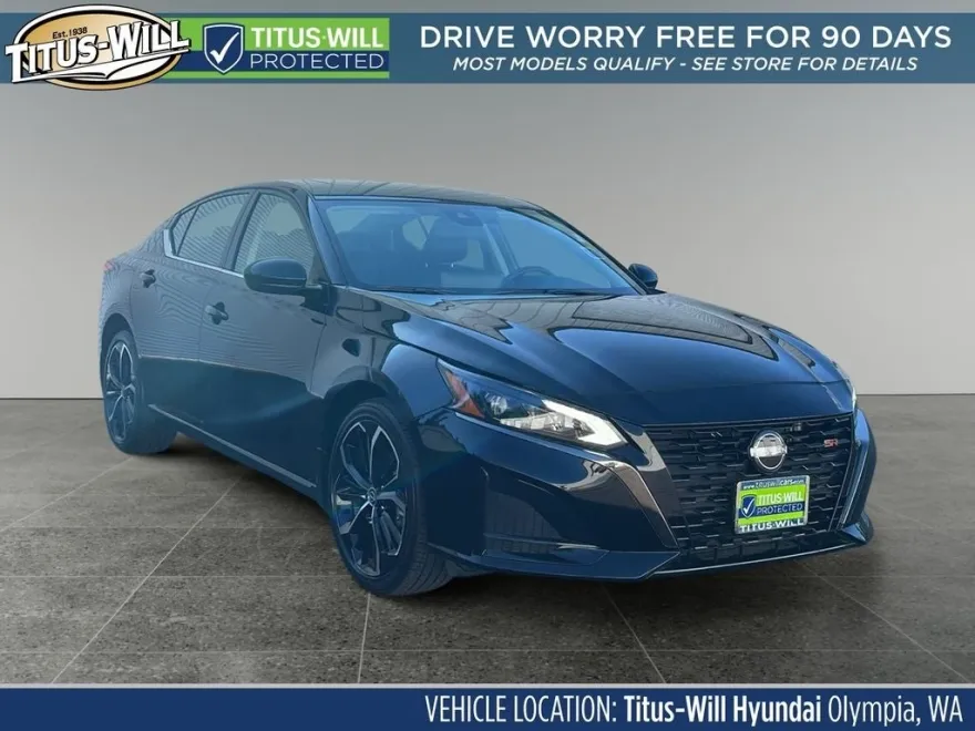 2024 Nissan Altima 2.5 SR photo 1