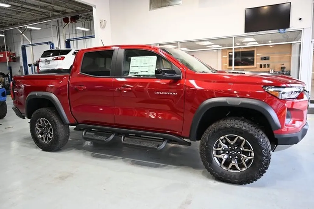 2026 Chevrolet Colorado ZR2 photo 1