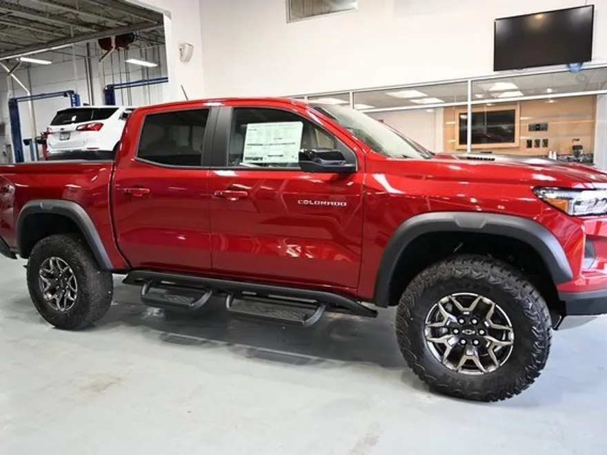 2026 Chevrolet Colorado ZR2 photo 1