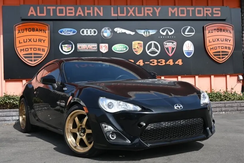 2016 Scion FR-S photo 1