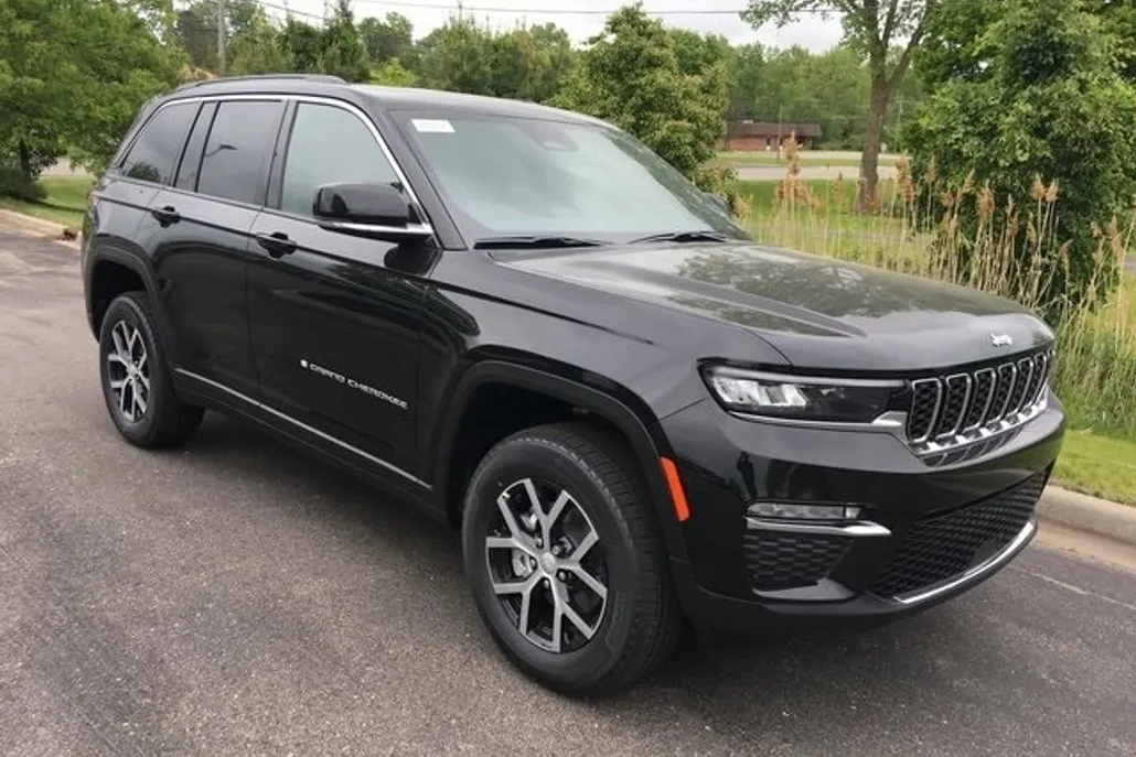 2025 Jeep Grand Cherokee Limited photo 1