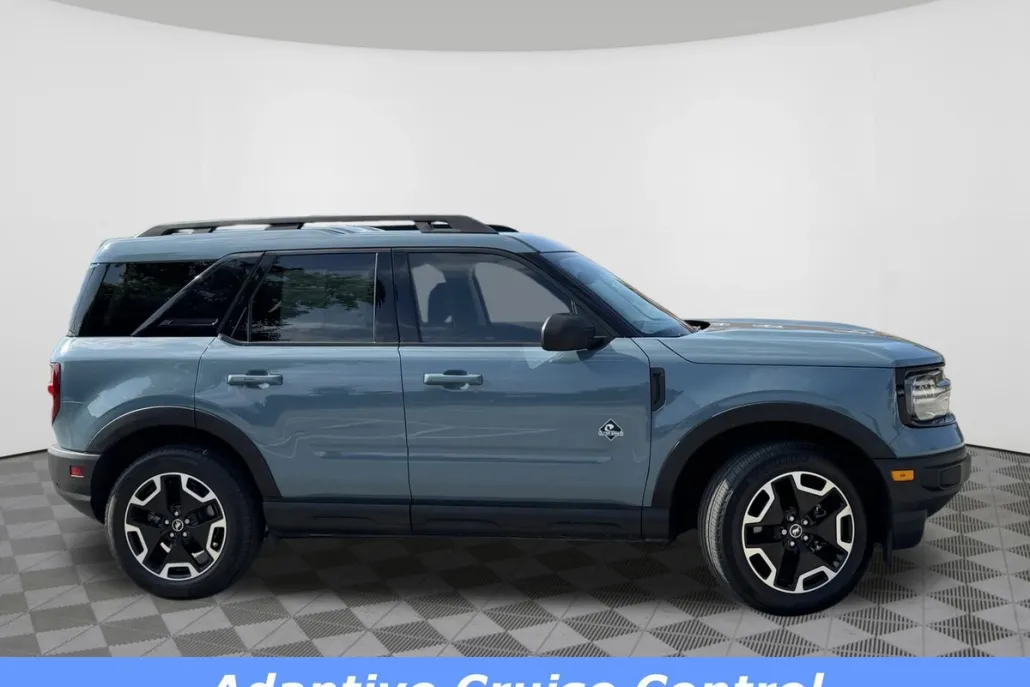 2023 Ford Bronco Sport Outer Banks photo 1