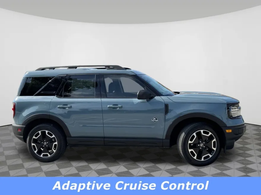 2023 Ford Bronco Sport Outer Banks photo 1