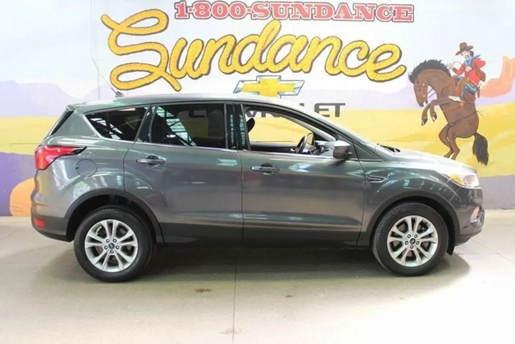 2019 Ford Escape SE photo 1