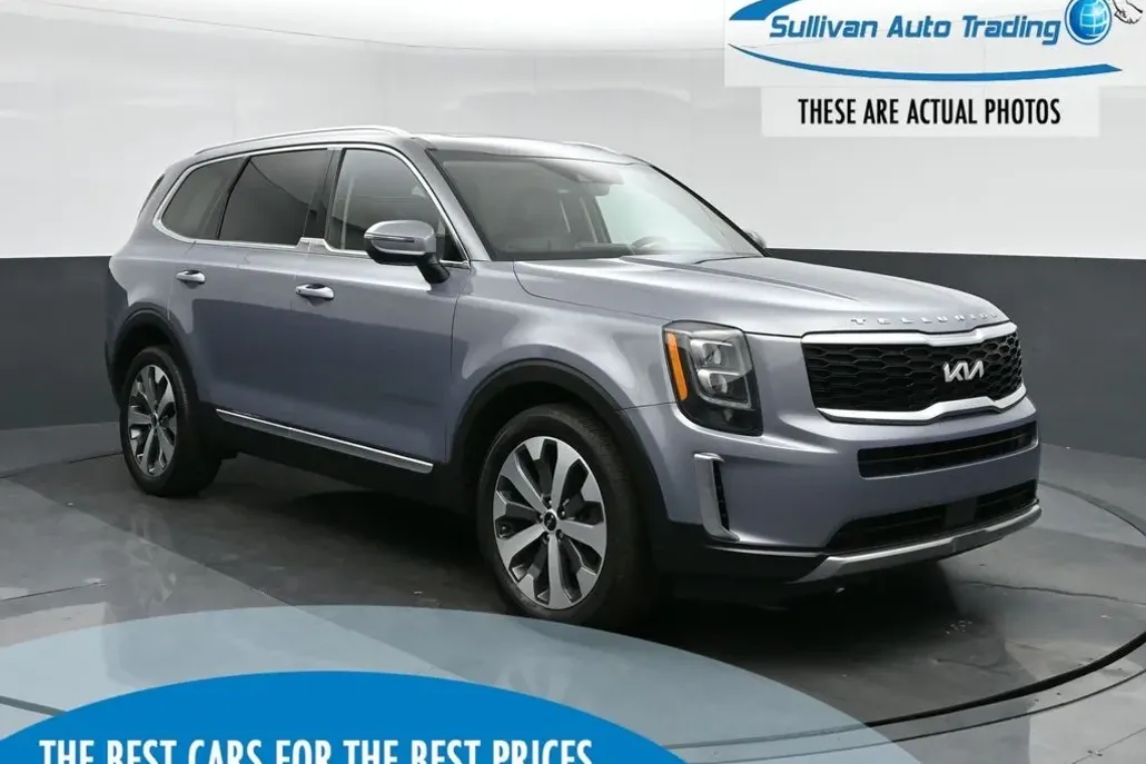 2022 Kia Telluride EX photo 1