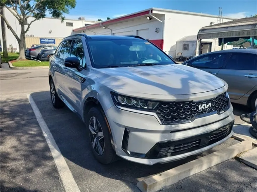 2022 Kia Sorento EX photo 1