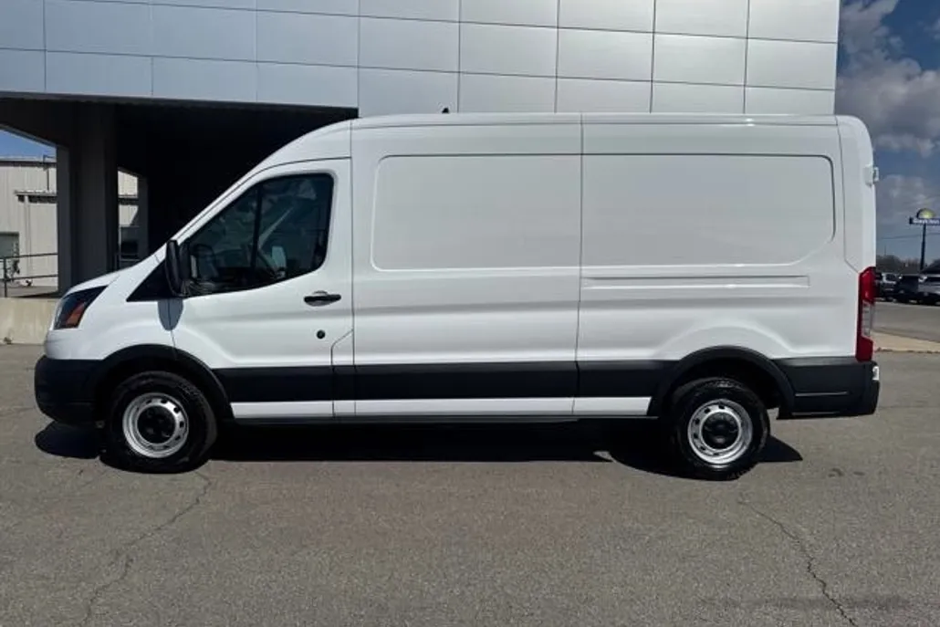 2025 Ford Transit photo 1