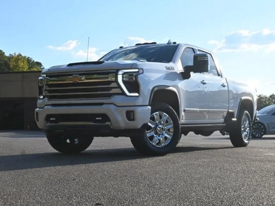 2024 Chevrolet Silverado 2500HD High Country photo 1