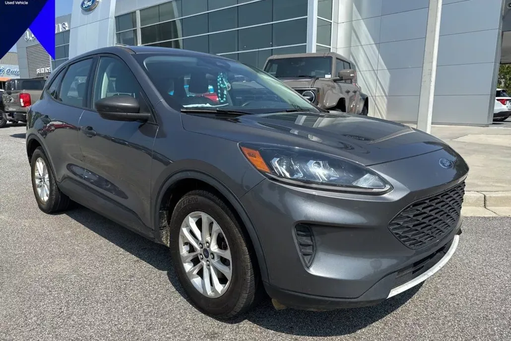 2021 Ford Escape S photo 1