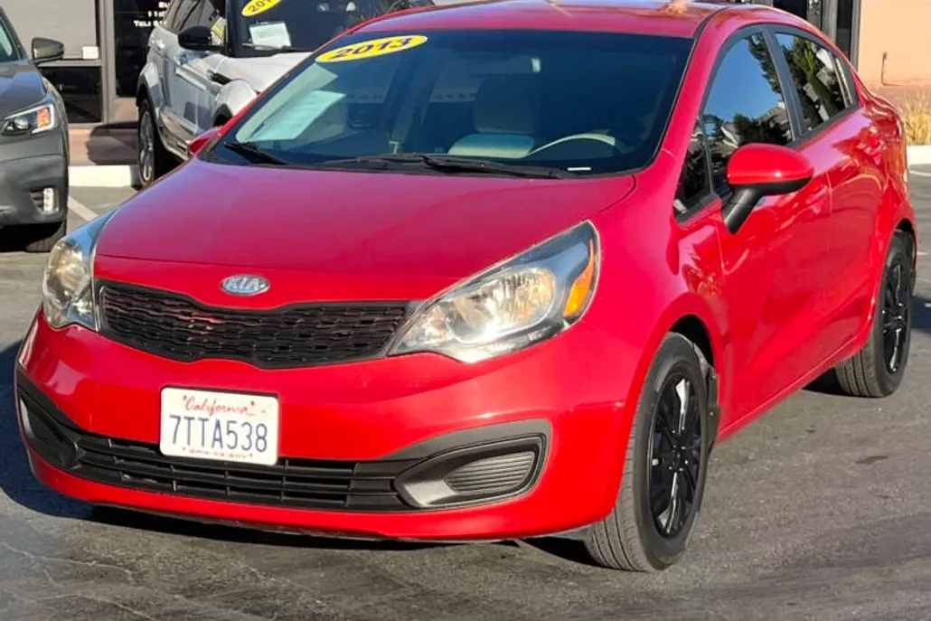 2013 Kia Rio LX photo 1