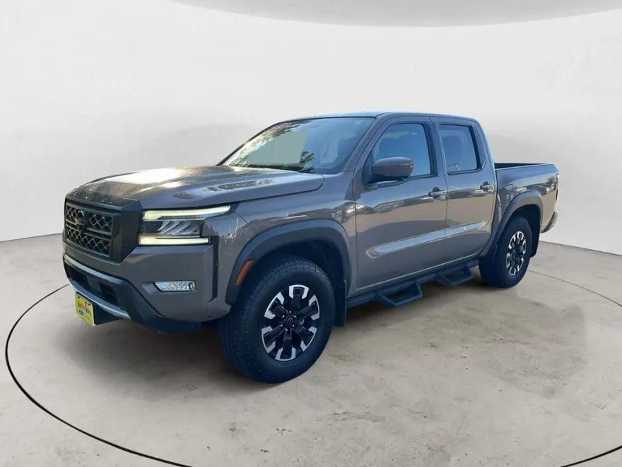 2023 Nissan Frontier PRO-4X photo 1