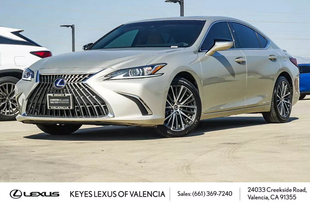 2022 Lexus ES 300h photo 1