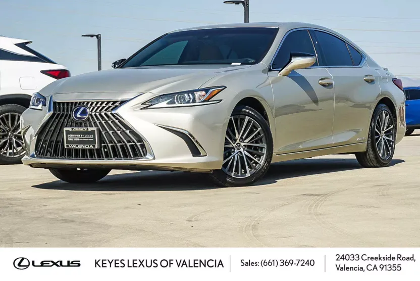 2022 Lexus ES 300h photo 1