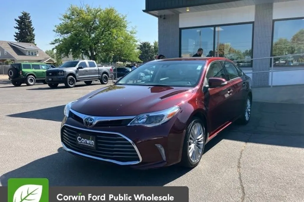 2018 Toyota Avalon Limited photo 1
