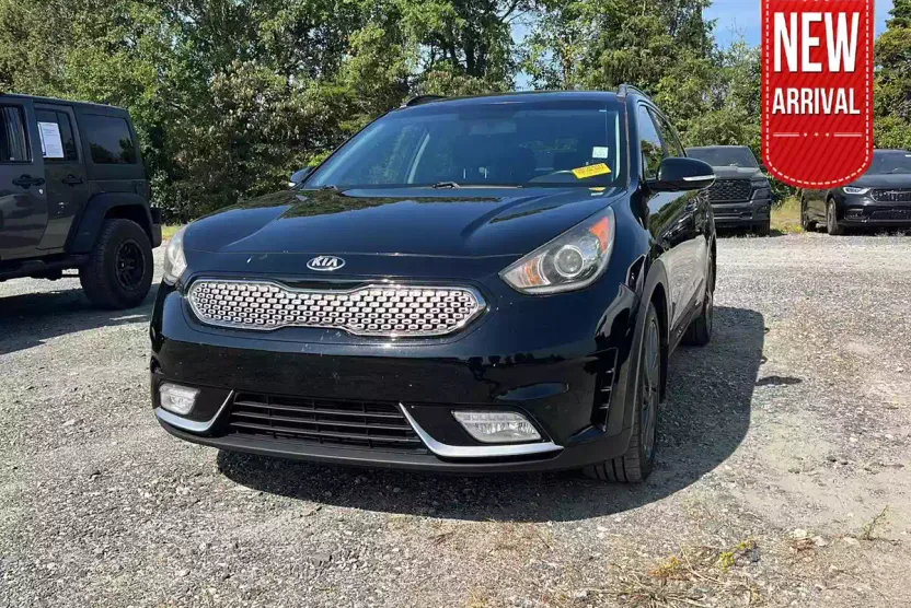 2017 Kia Niro Touring Launch Edition photo 1