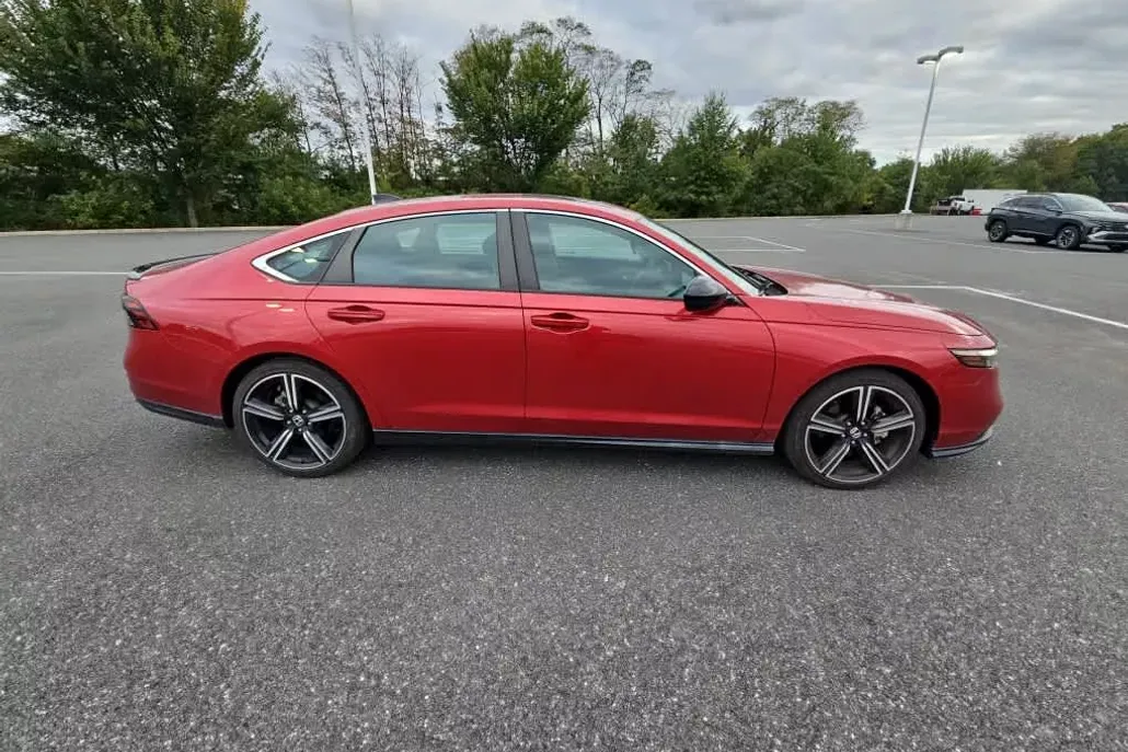 2023 Honda Accord Hybrid Sport photo 1