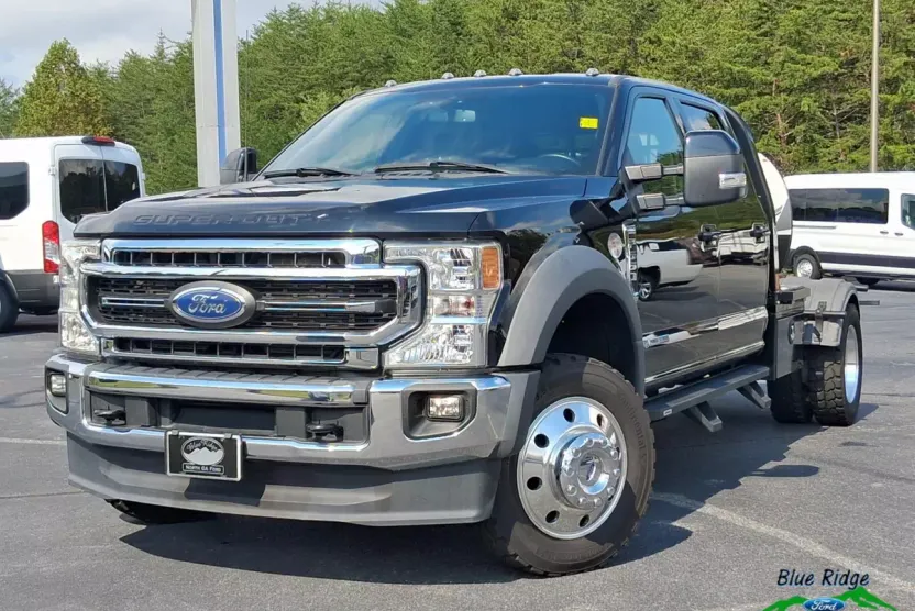 2022 Ford F-550 Lariat photo 1