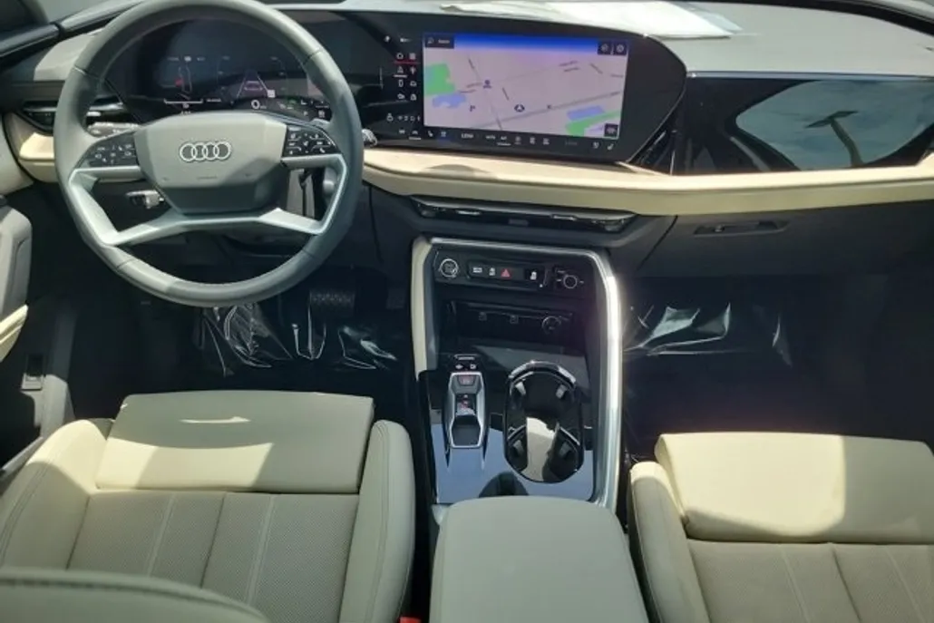 2025 Audi Q5 Premium Plus photo 1