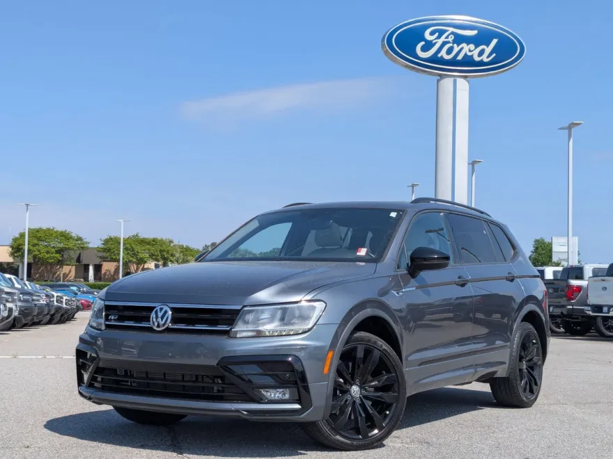 2021 Volkswagen Tiguan SE R-Line Black photo 1