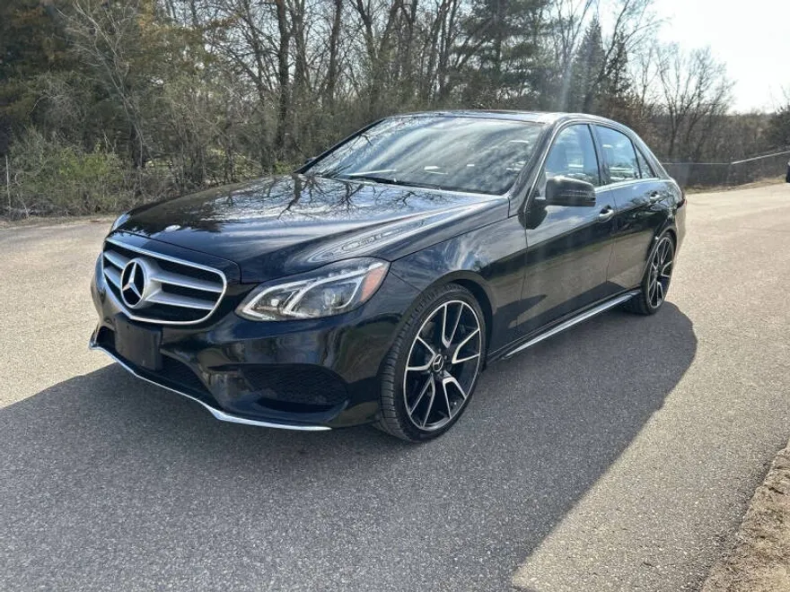 2015 Mercedes Benz E 350 4MATIC photo 1
