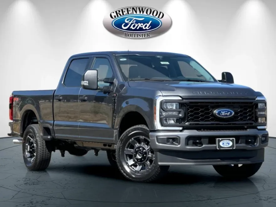 2025 Ford F-250 photo 1