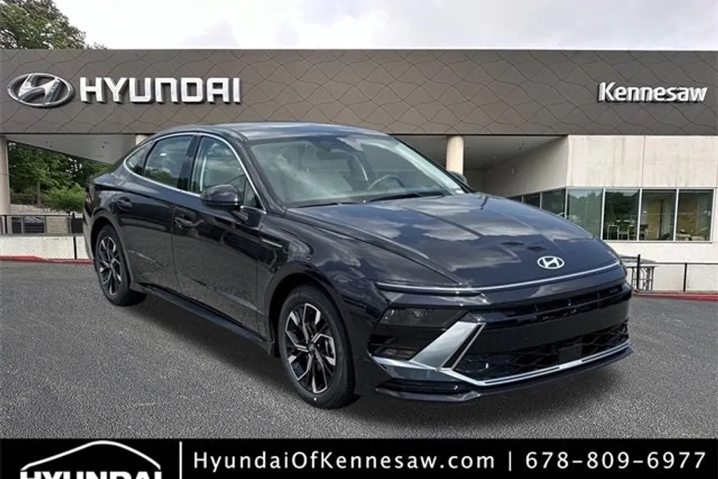 2025 Hyundai Sonata SEL photo 1