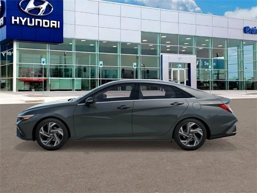 2025 Hyundai Elantra Limited photo 1