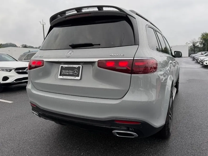 2026 Mercedes Benz GLS 450 4MATIC photo 1