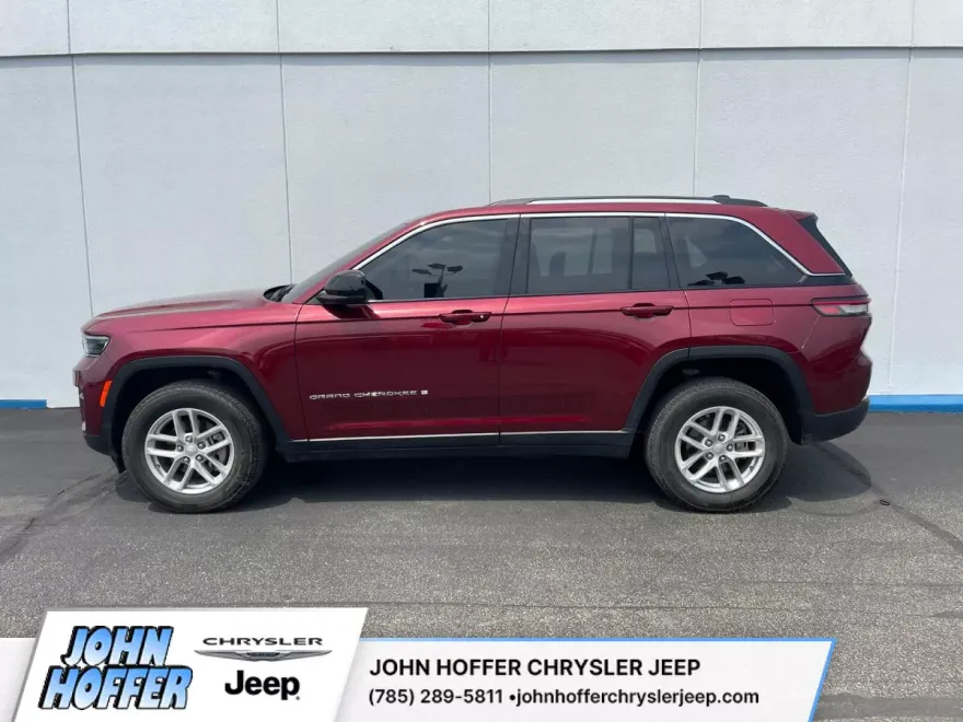 2023 Jeep Grand Cherokee Laredo X photo 1