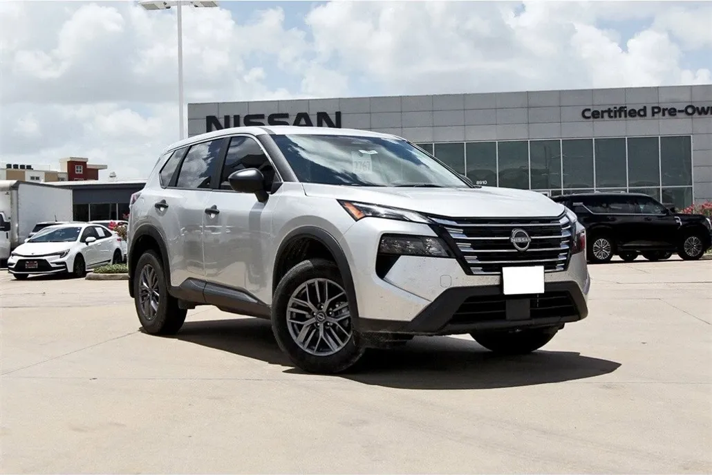 2024 Nissan Rogue S photo 1