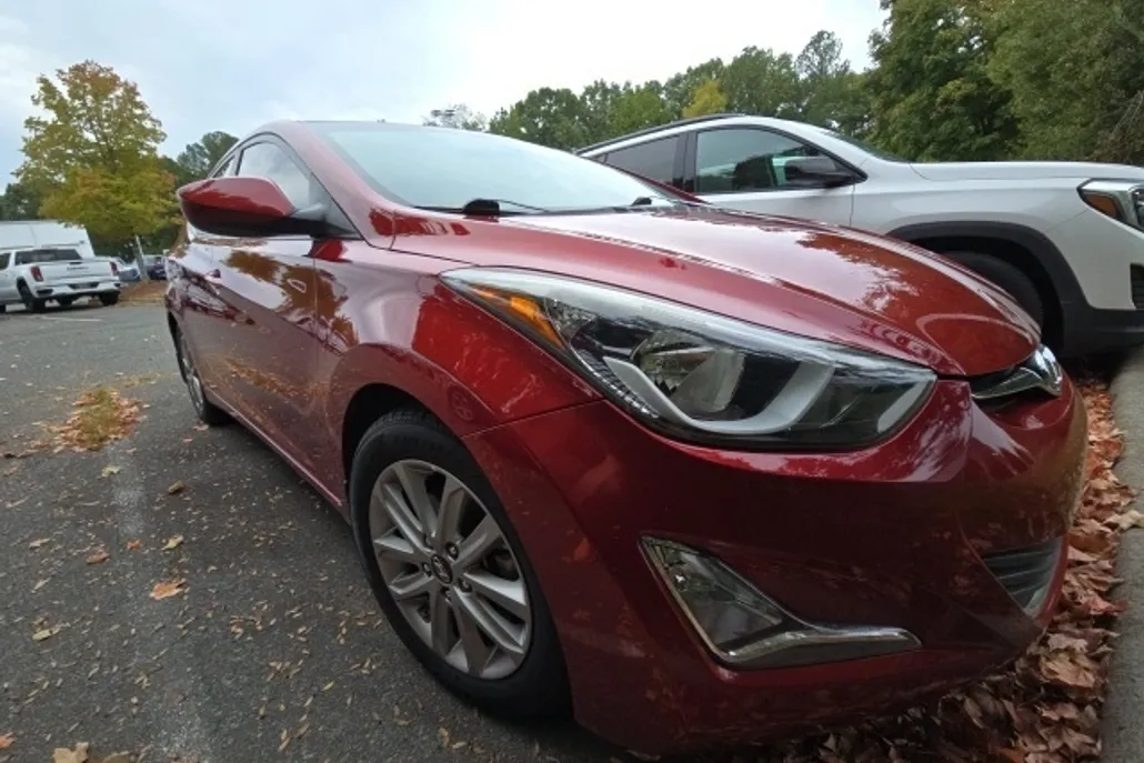2016 Hyundai Elantra SE photo 1