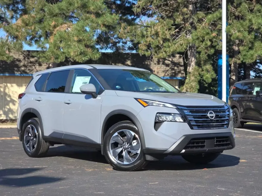 2026 Nissan Rogue SV photo 1