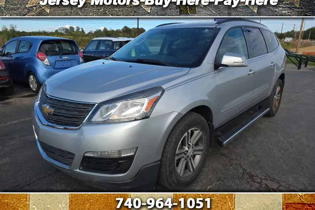 2017 Chevrolet Traverse 1LT photo 1