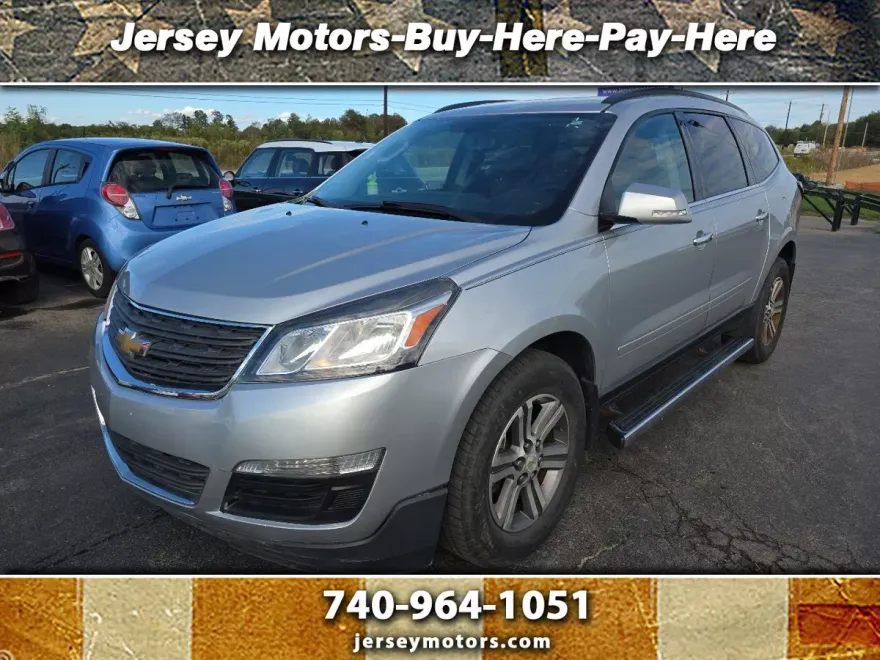 2017 Chevrolet Traverse 1LT photo 1
