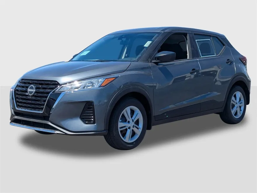2025 Nissan Kicks Play S photo 1