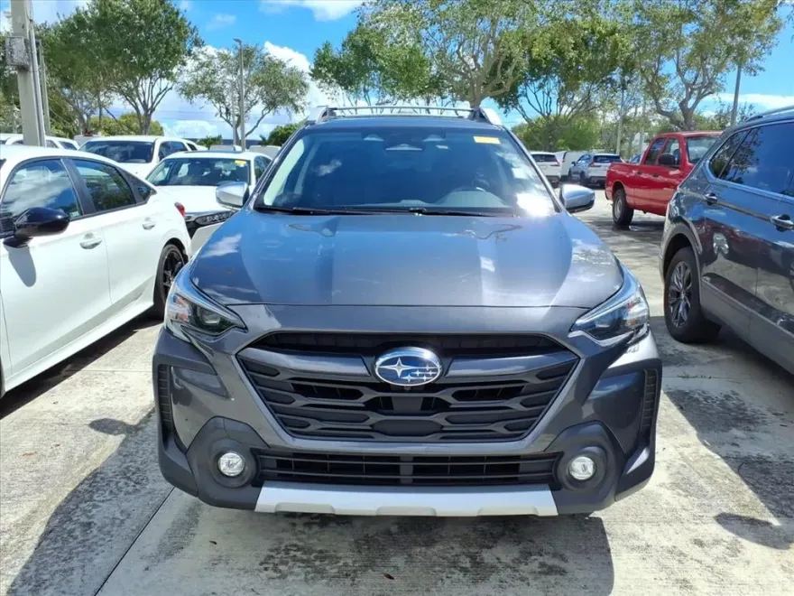 2024 Subaru Outback Touring photo 1