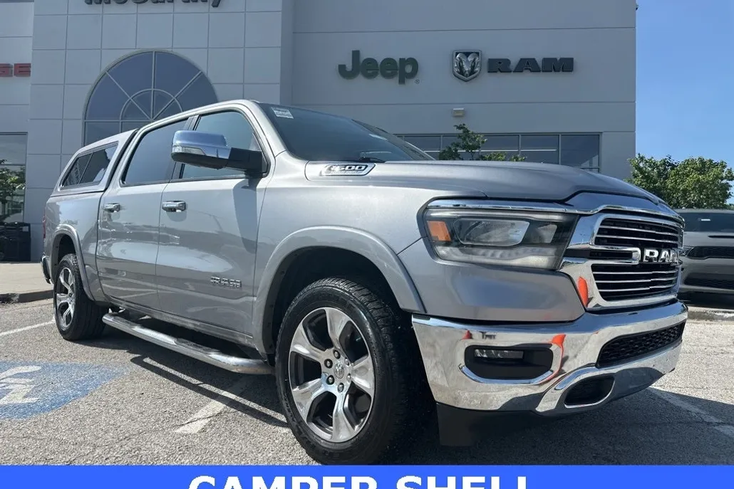2019 Ram 1500 Laramie photo 1