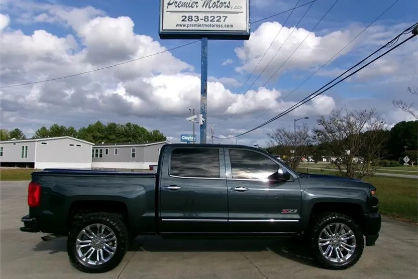 2017 Chevrolet Silverado 1500 LTZ photo 1