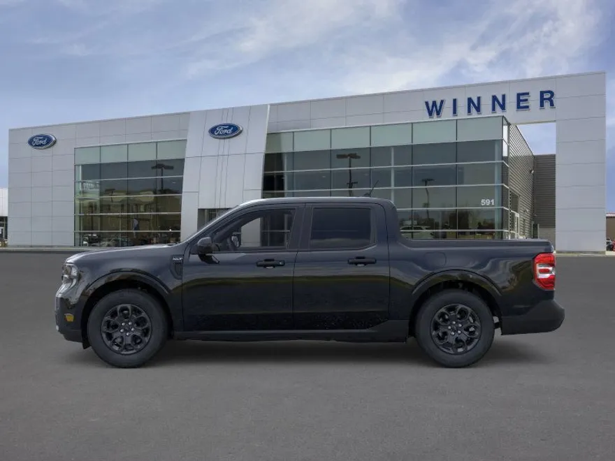 2025 Ford Maverick XLT photo 1