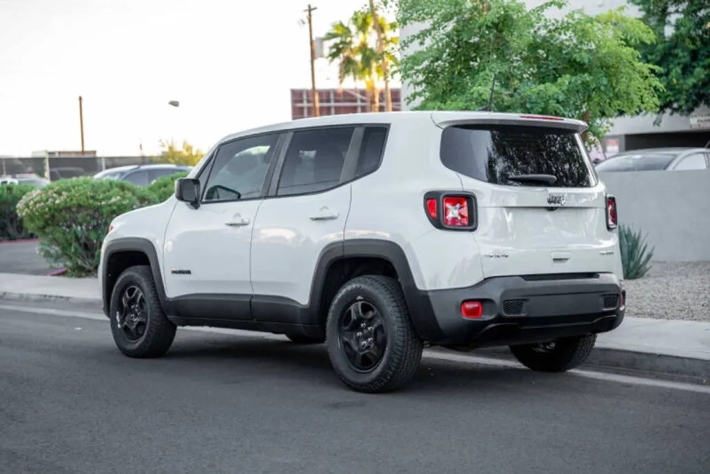 2022 Jeep Renegade Sport photo 1