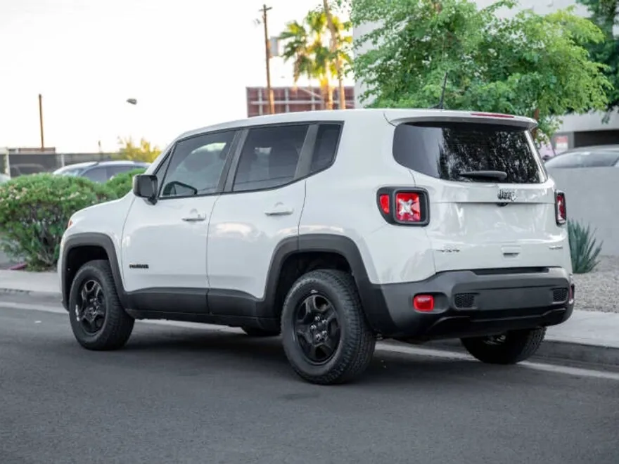 2022 Jeep Renegade Sport photo 1