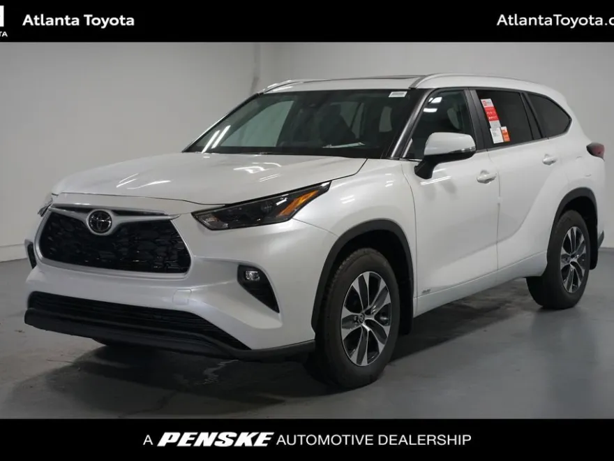 2025 Toyota Highlander XLE Limited photo 1