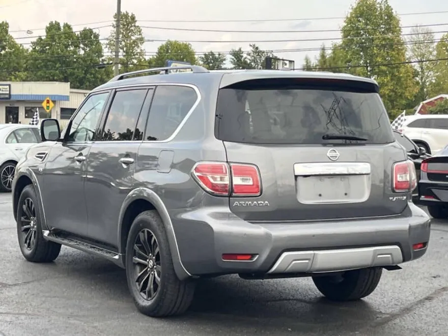2017 Nissan Armada Platinum photo 1