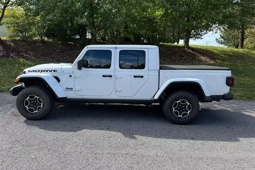 2021 Jeep Gladiator Mojave photo 1
