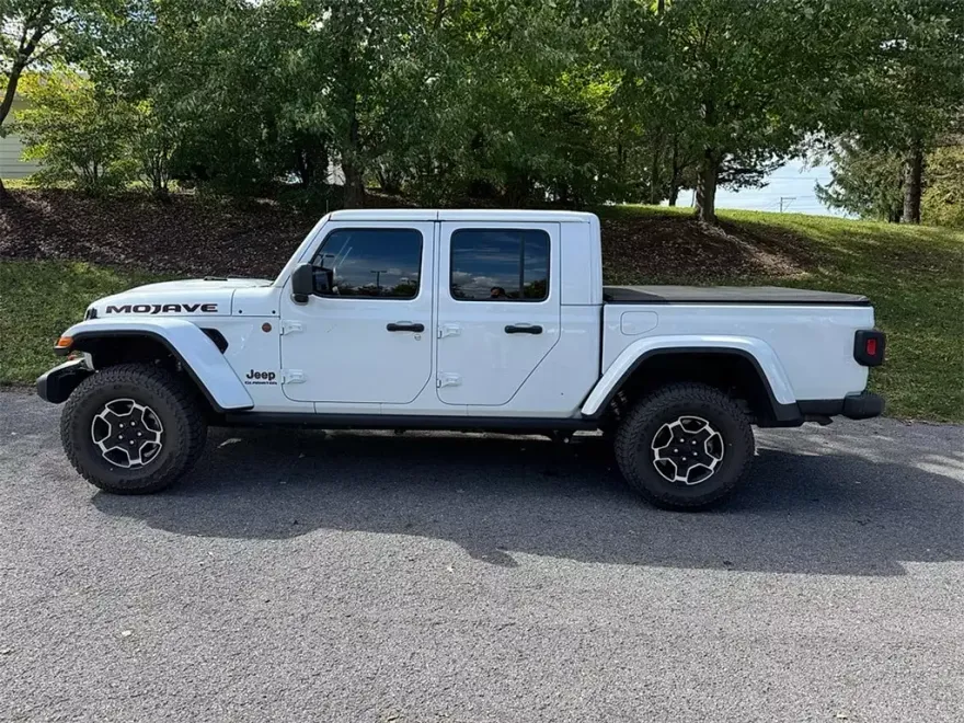 2021 Jeep Gladiator Mojave photo 1