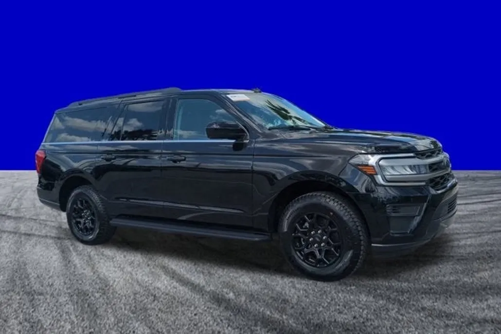 2023 Ford Expedition MAX XL photo 1